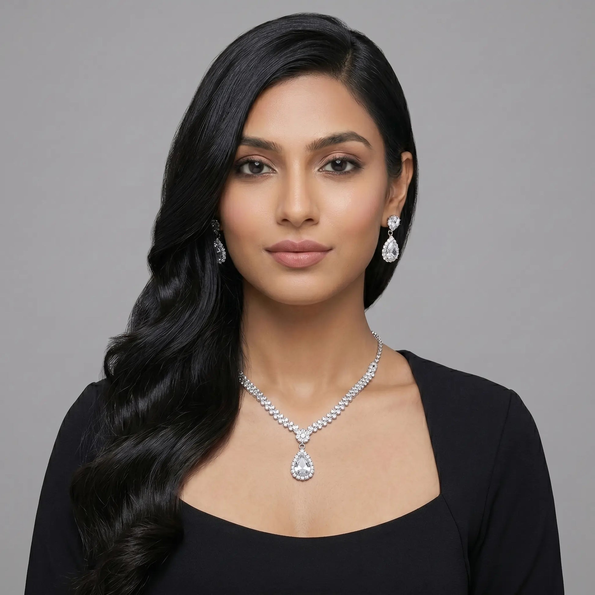 Golden Crystal Teardrop Necklace Set